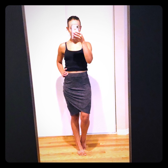 Wilfred Free Ruched Skirt - Picture 4 of 7